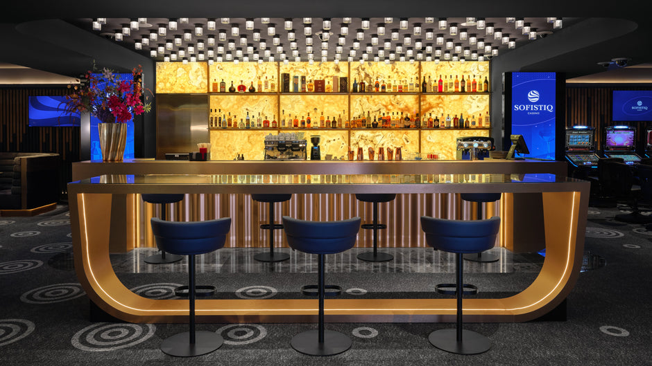 Sofistiq Casino Budapest – lounge bútorok egy prémium közösségi térben