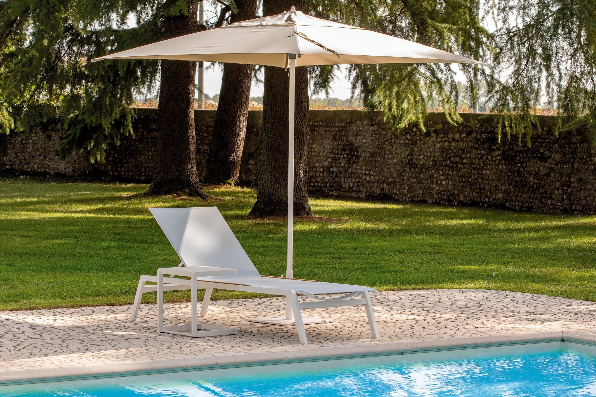 Alpha sunbed - Basic Collection Kft.