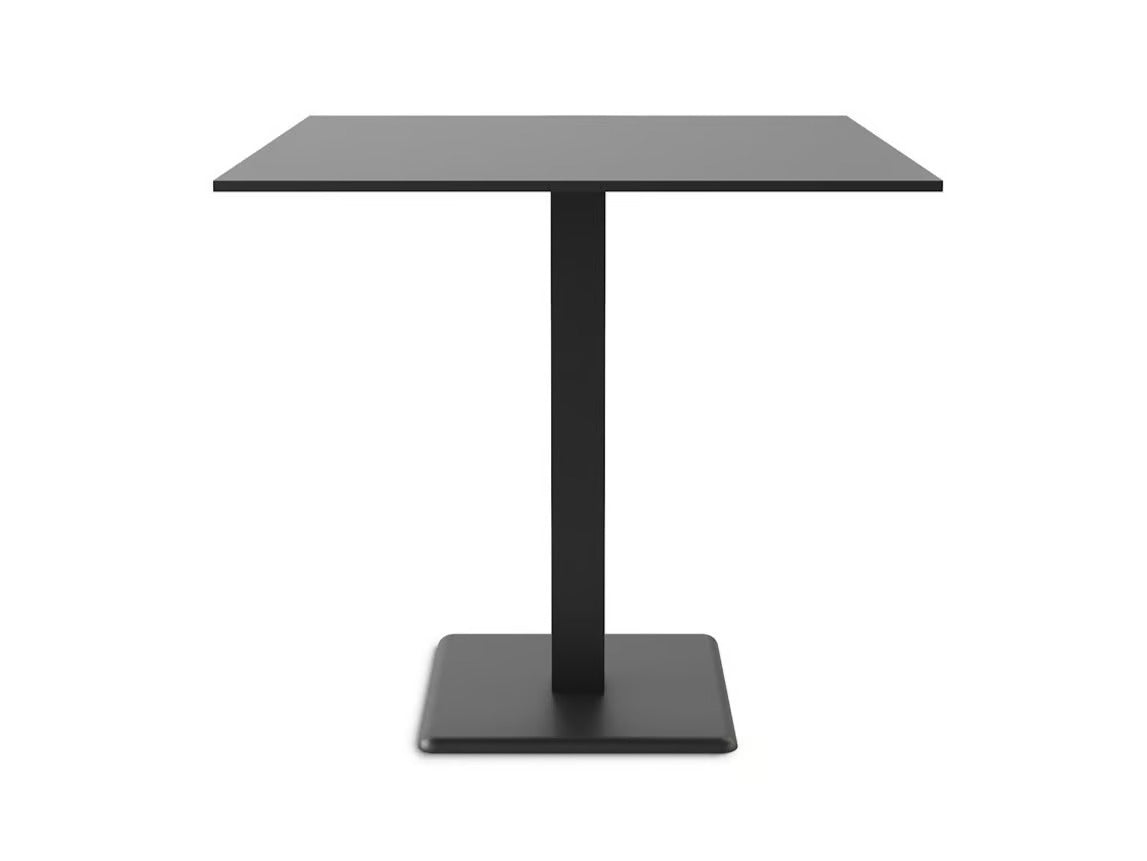 EDGE Q | Table