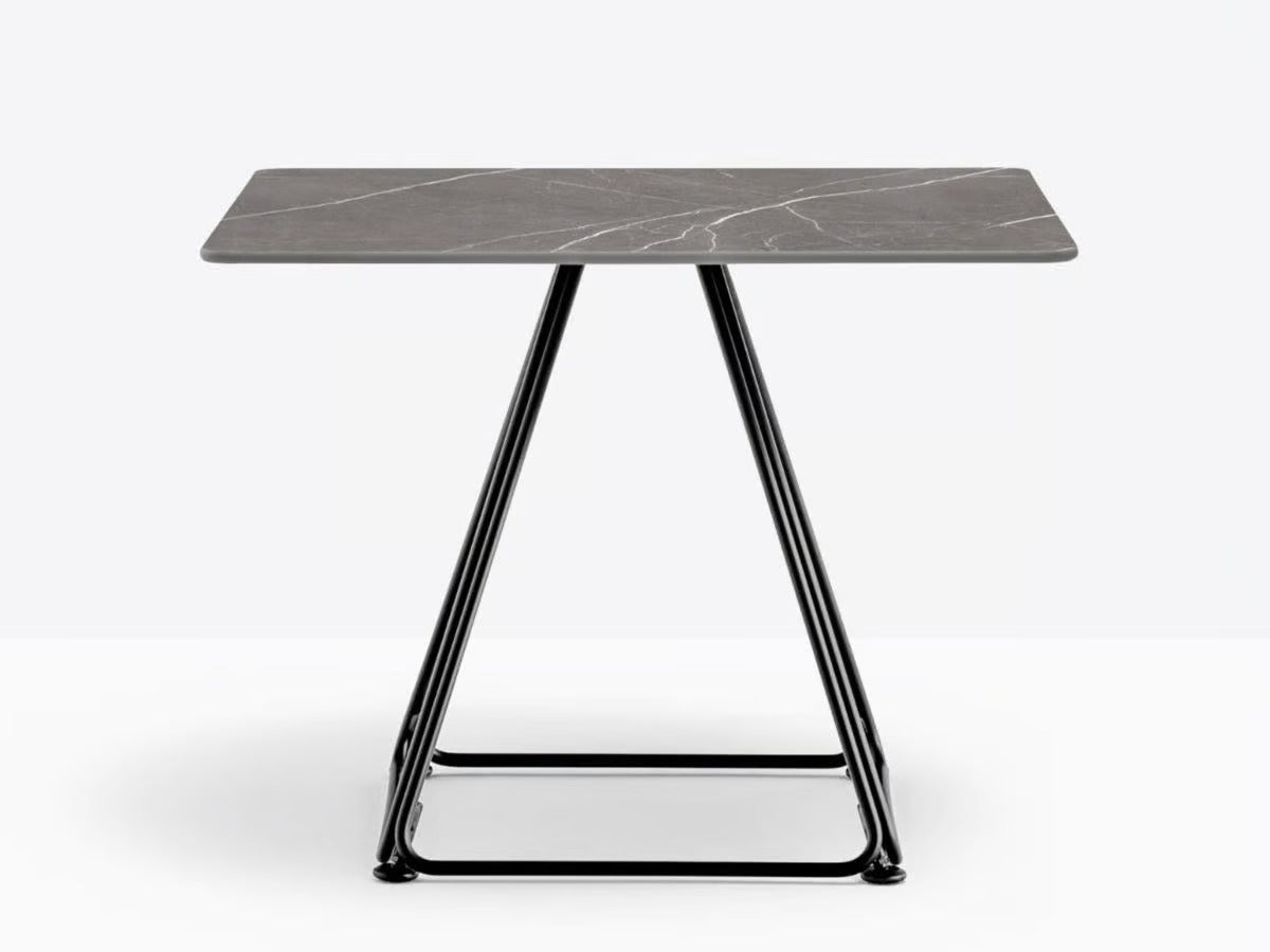 LUNAR 5443 | Square coffee table