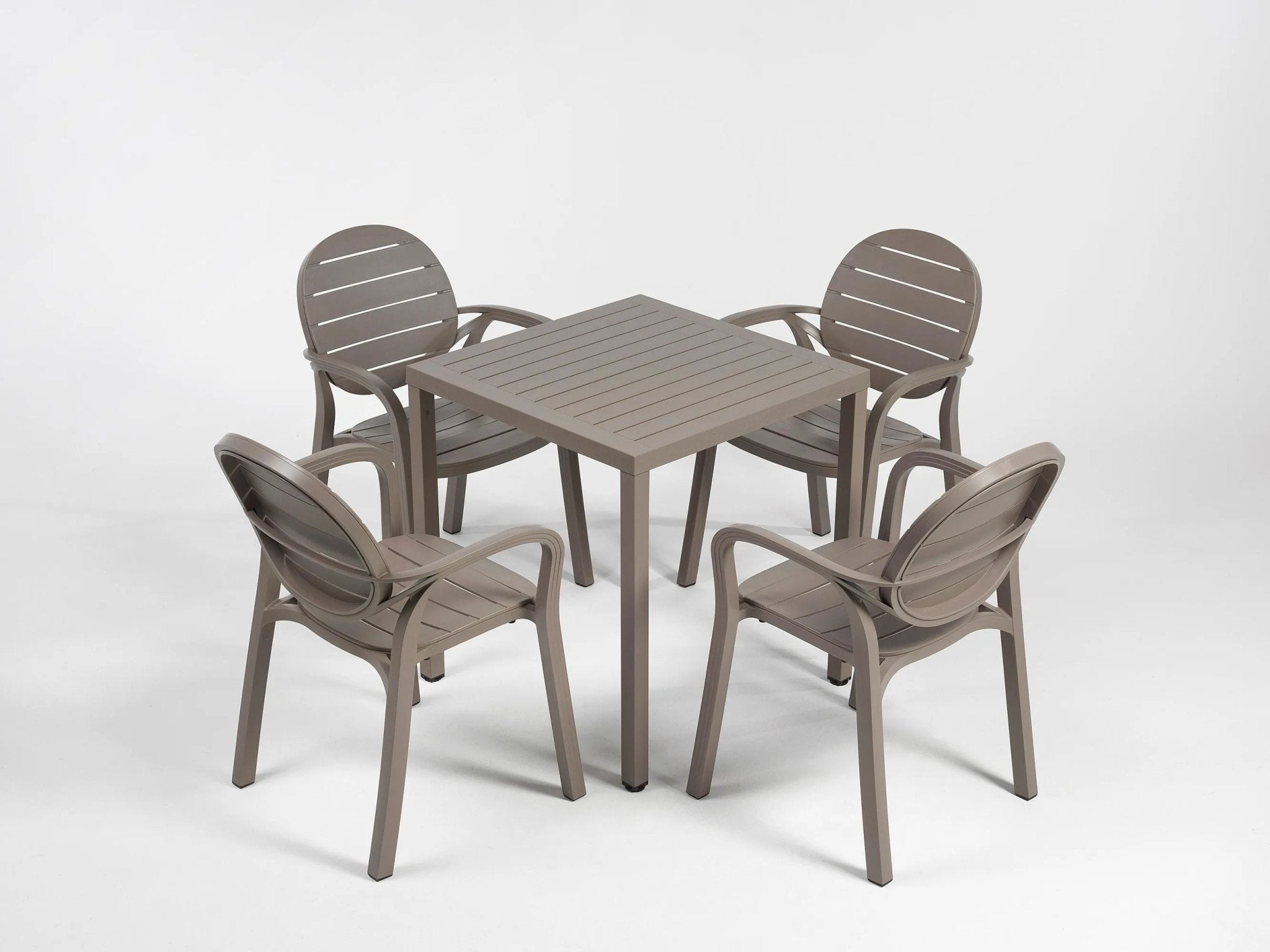 CUBE 80 - Basic Collection Kft.