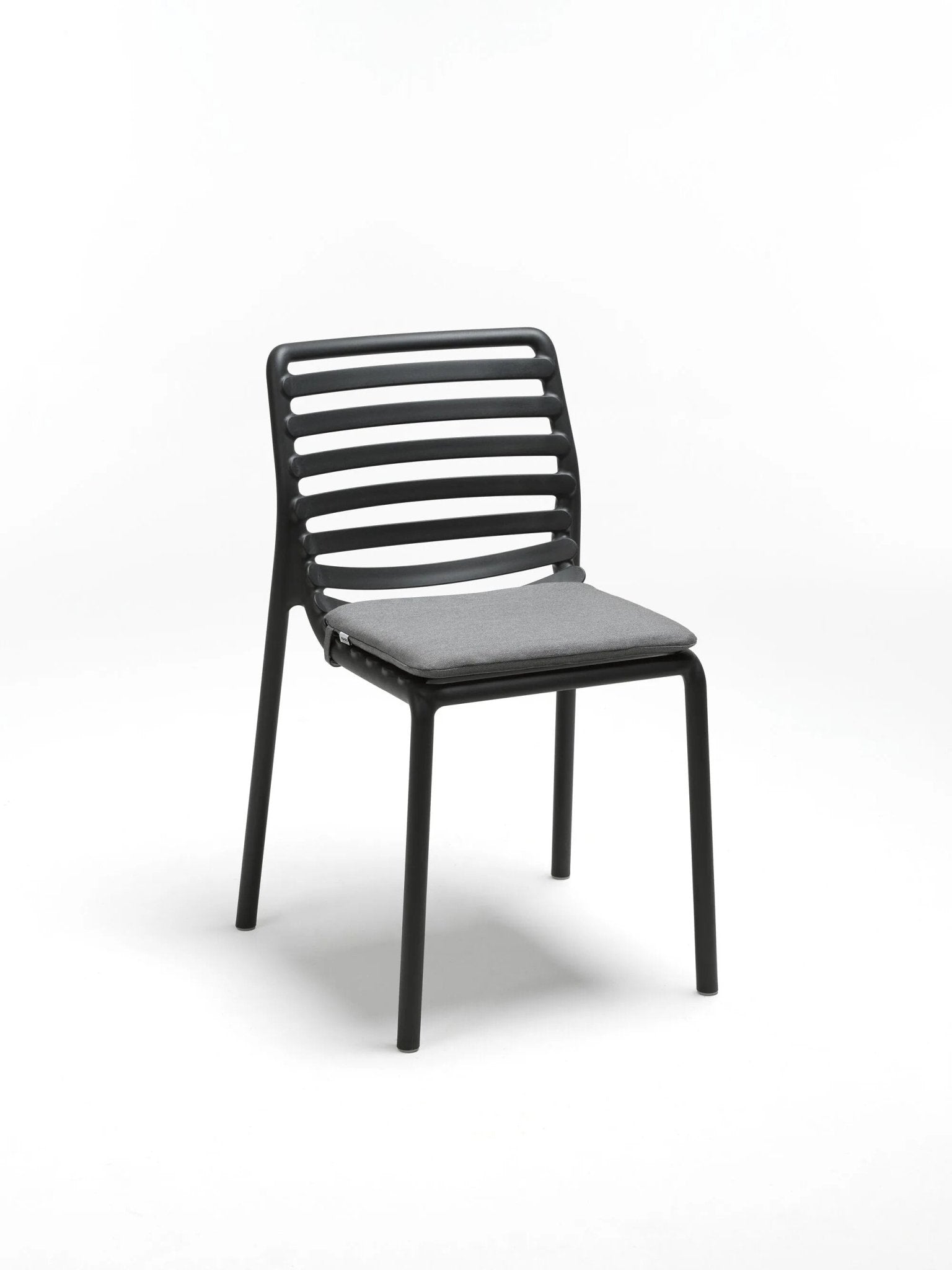 DOGA BISTROT - Basic Collection Kft.