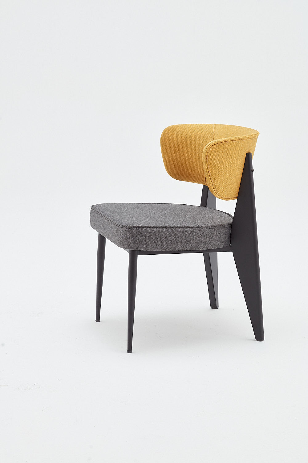ETO CHAIR - Basic Collection Kft.