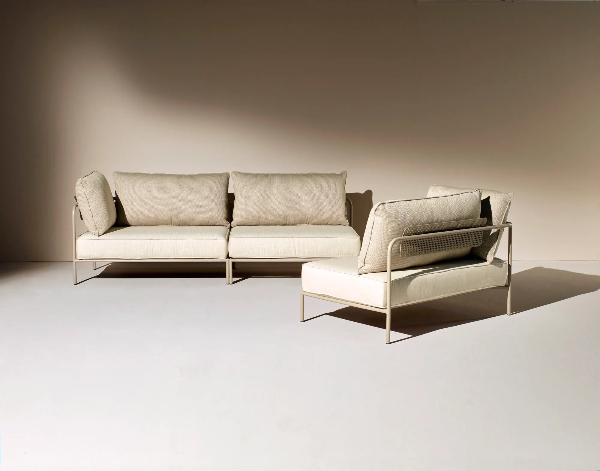 FLAP - Basic Collection Kft.