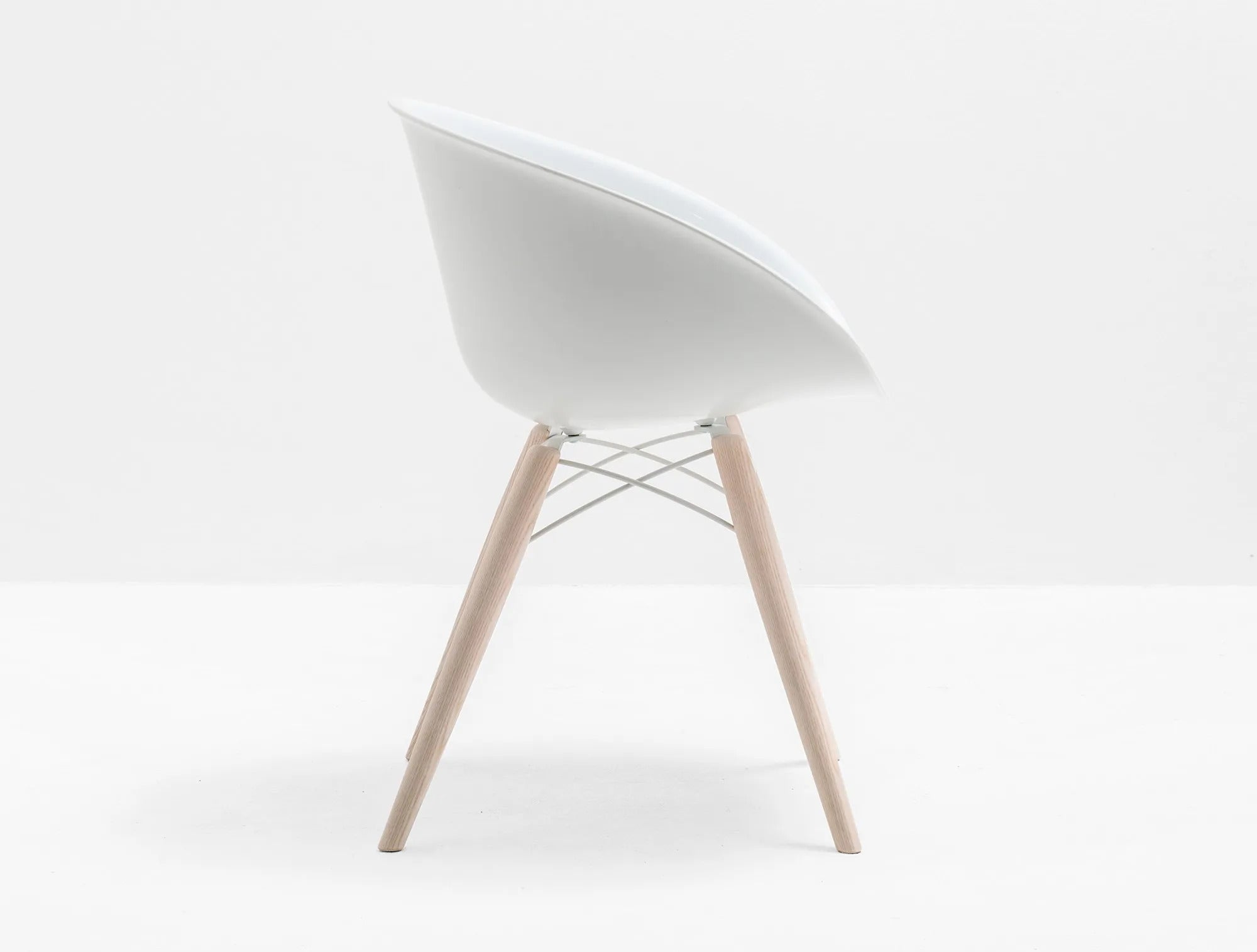 GLISS 904 - Basic Collection Kft.