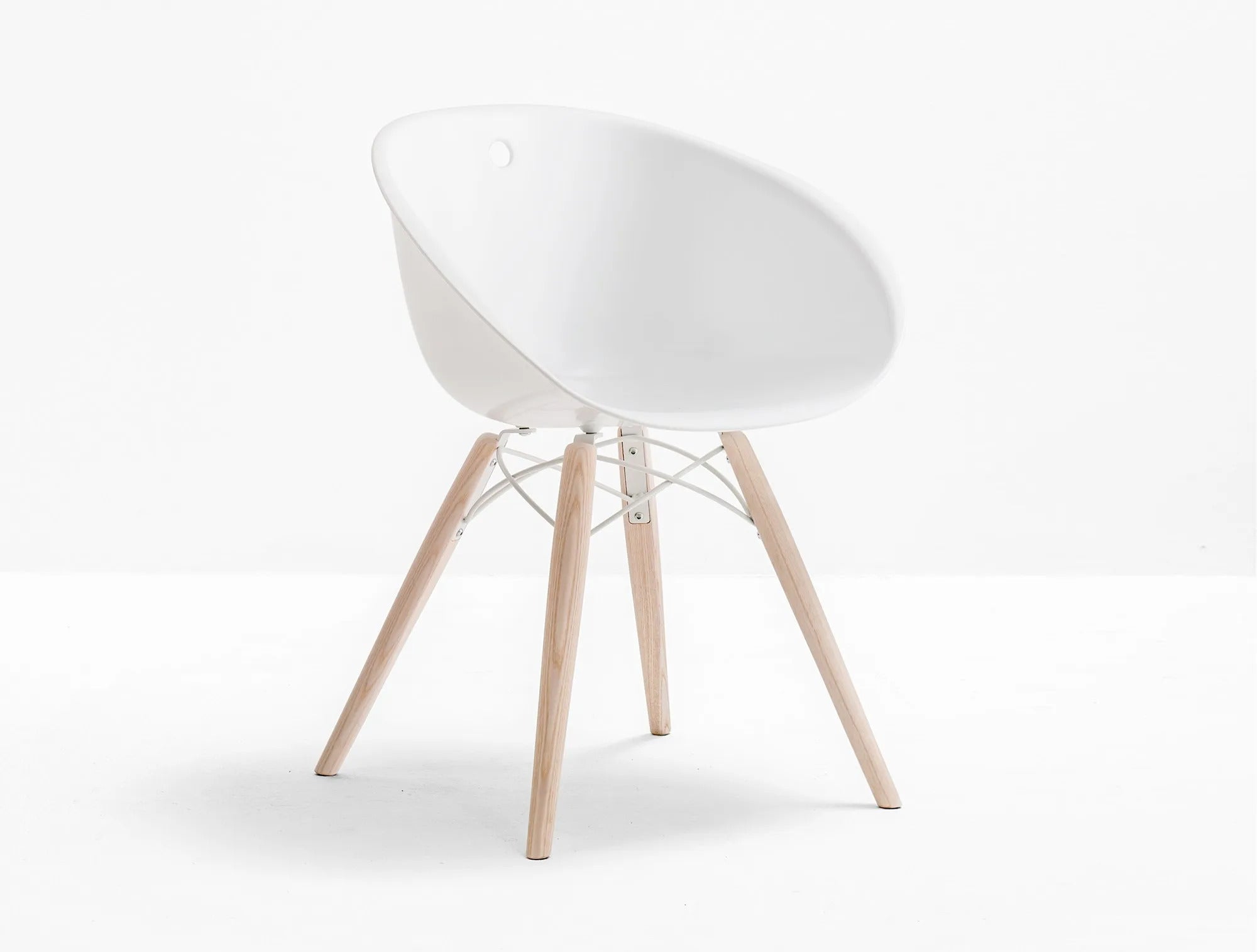 GLISS 904 - Basic Collection Kft.
