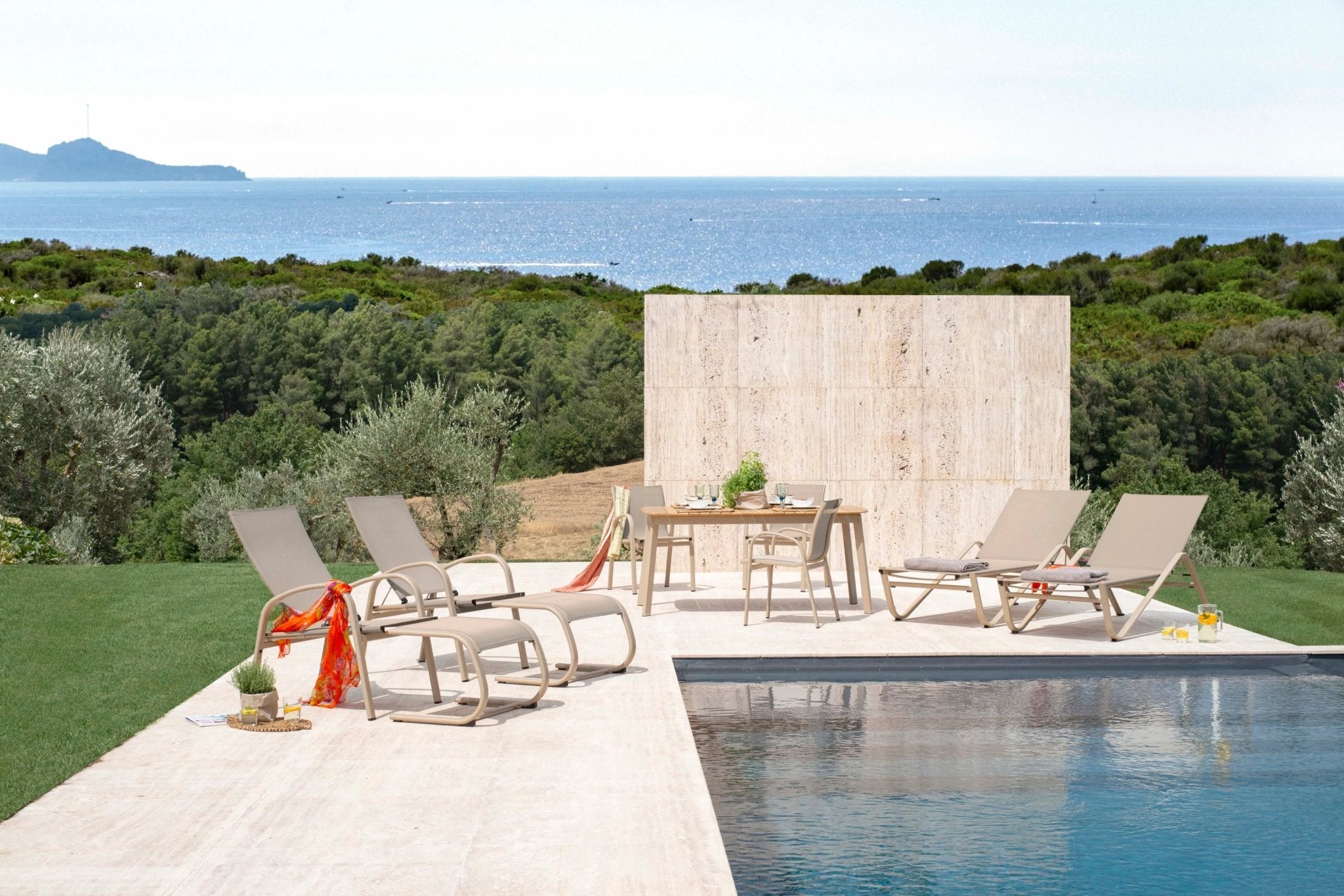 HOLLY - Basic Collection Kft.