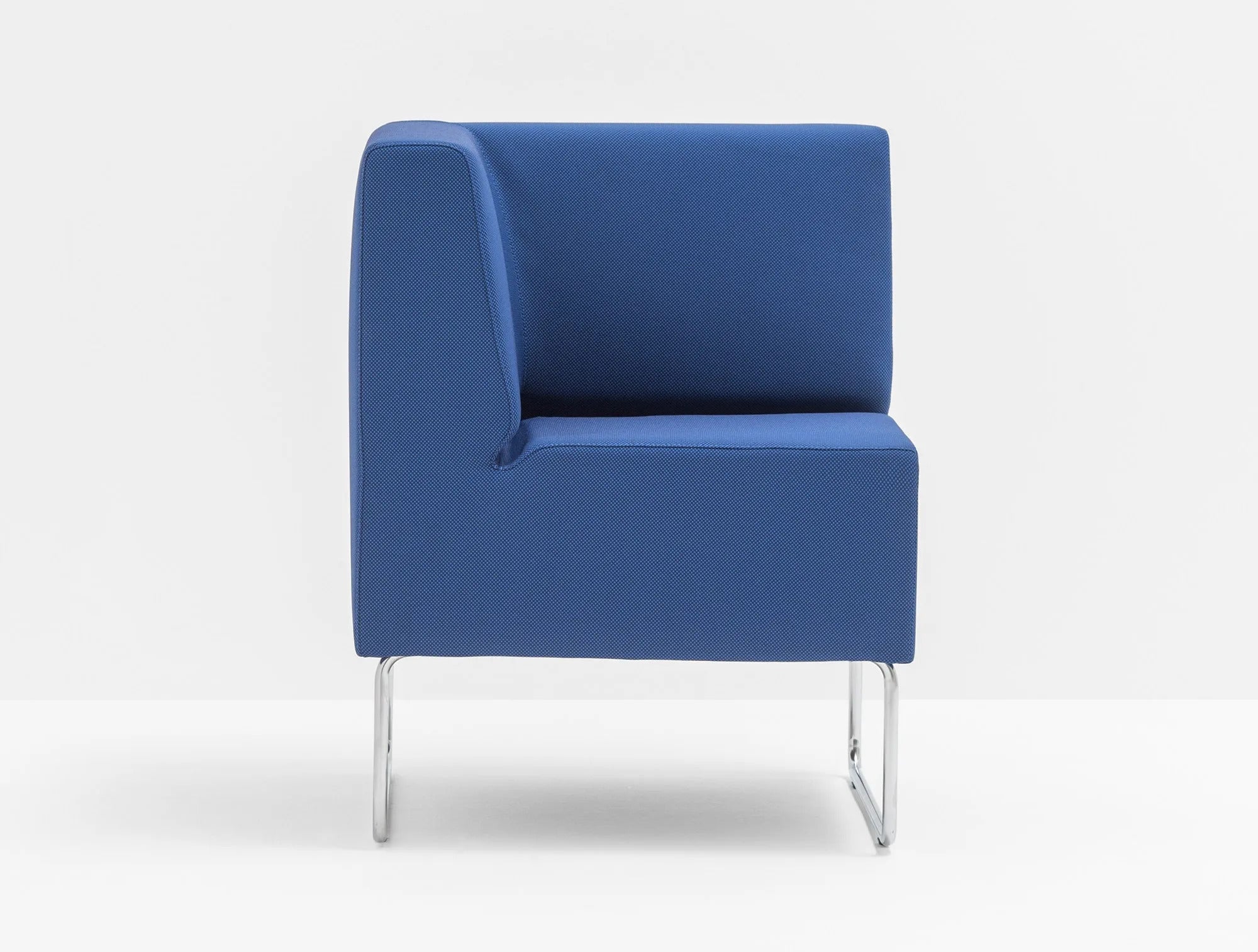 HOST 202 - Basic Collection Kft.