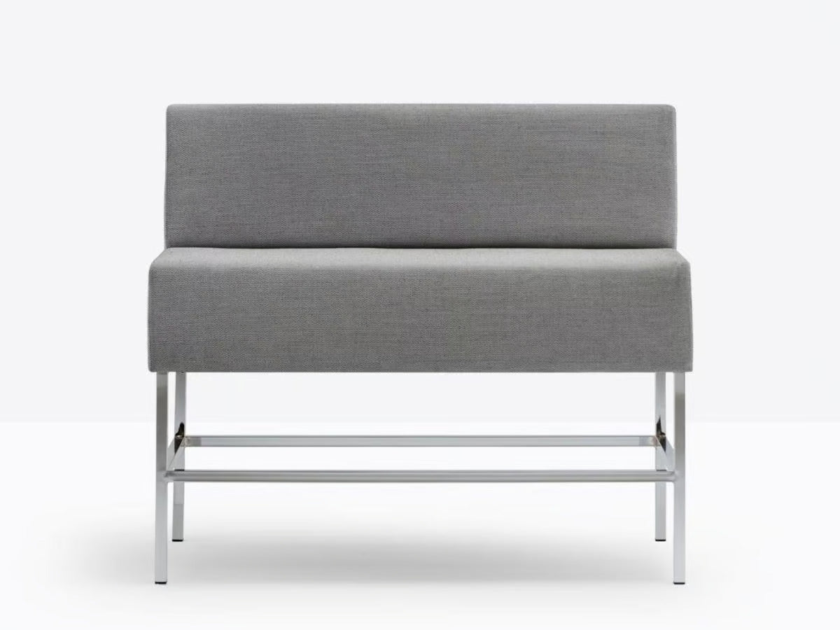 HOST 220 - Basic Collection Kft.