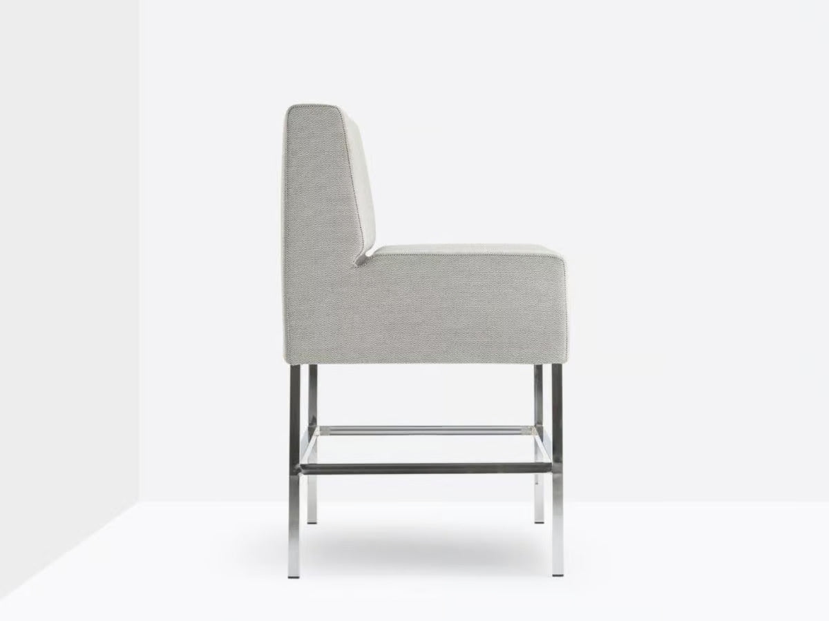 HOST 221 - Basic Collection Kft.