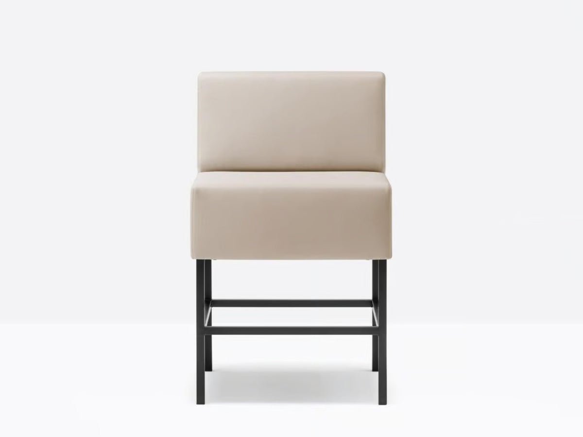 HOST 221 - Basic Collection Kft.