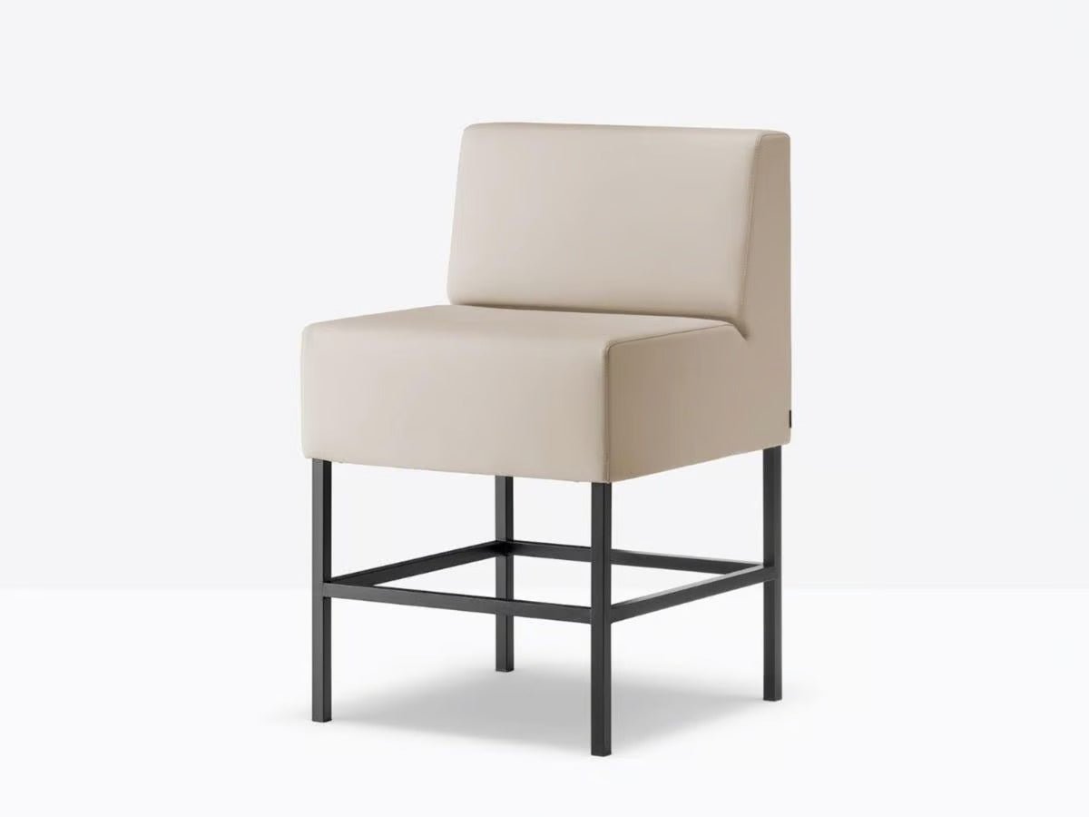 HOST 221 - Basic Collection Kft.