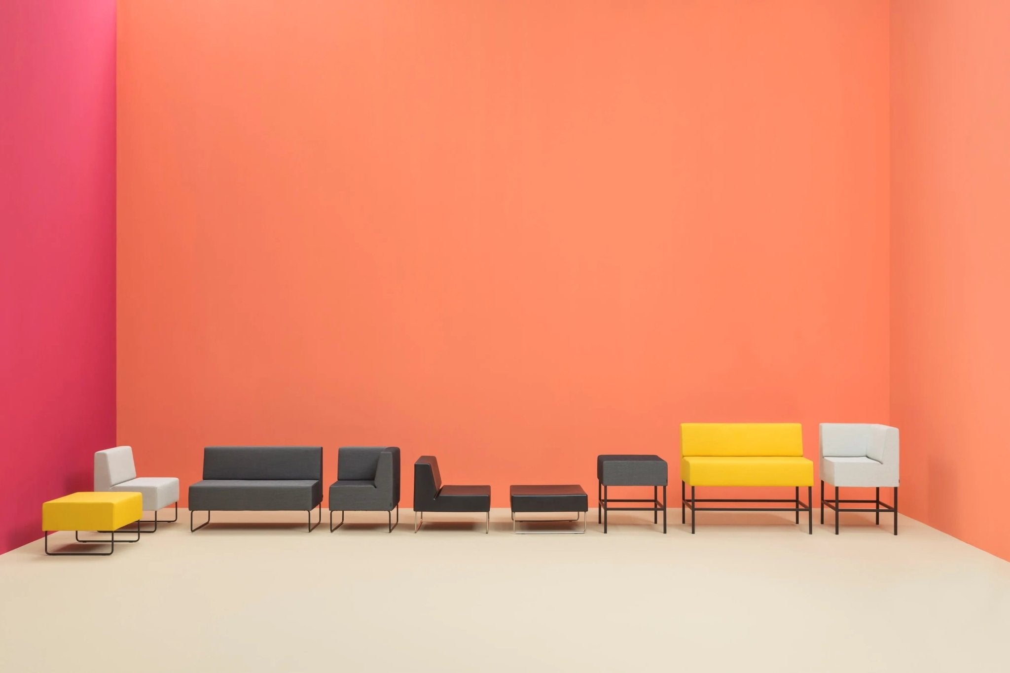 HOST LOUNGE 792 - Basic Collection Kft.