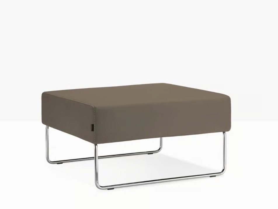 HOST LOUNGE 793 - Basic Collection Kft.