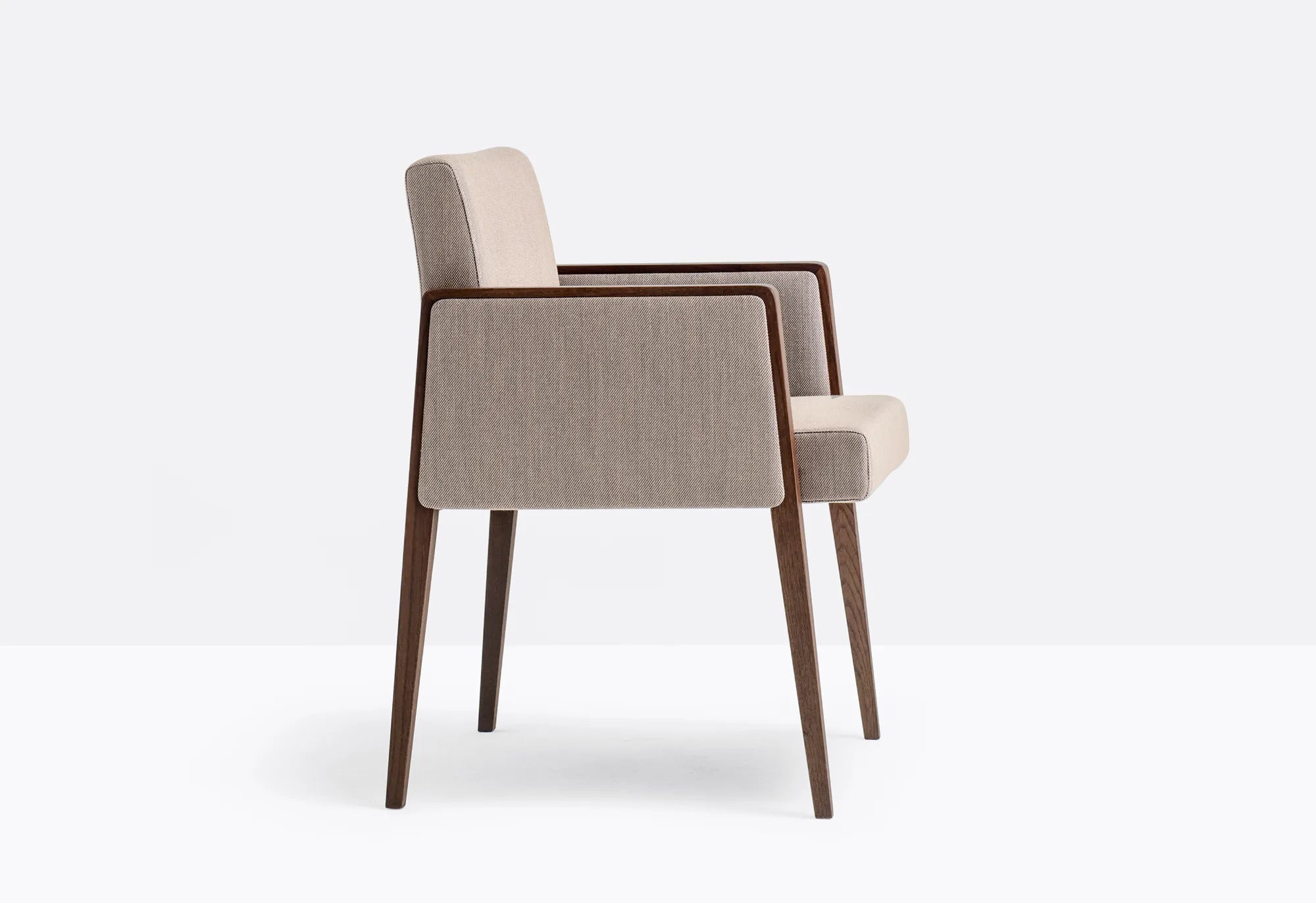 JIL 525 - Basic Collection Kft.