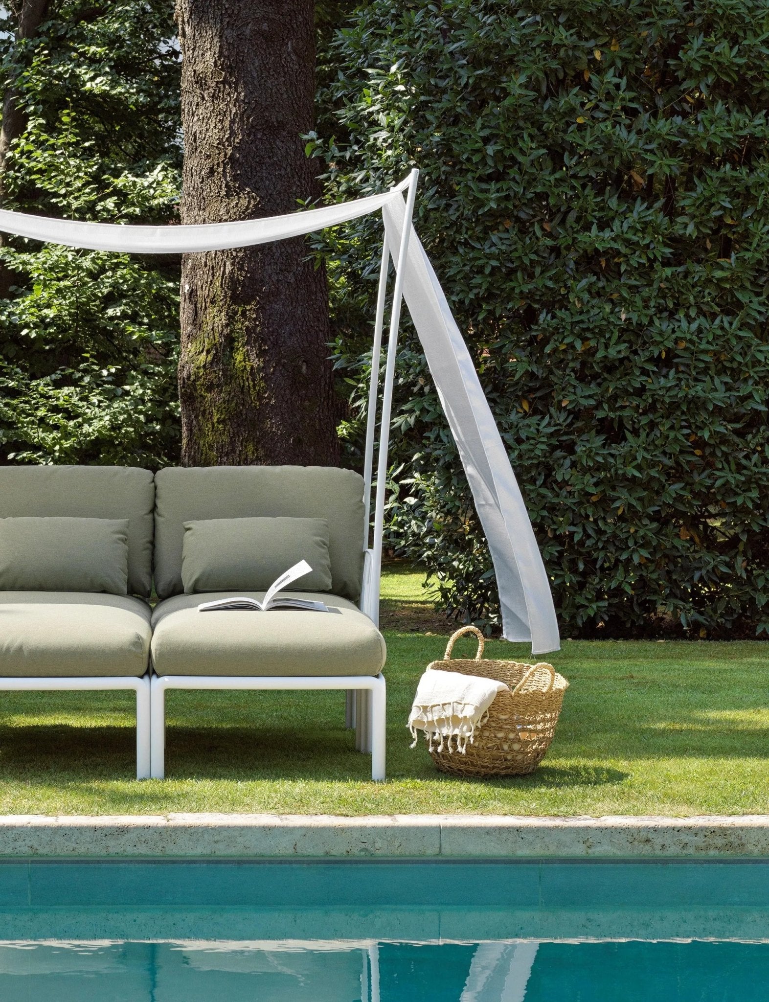 KOMODO OMBRA 2 - Basic Collection Kft.