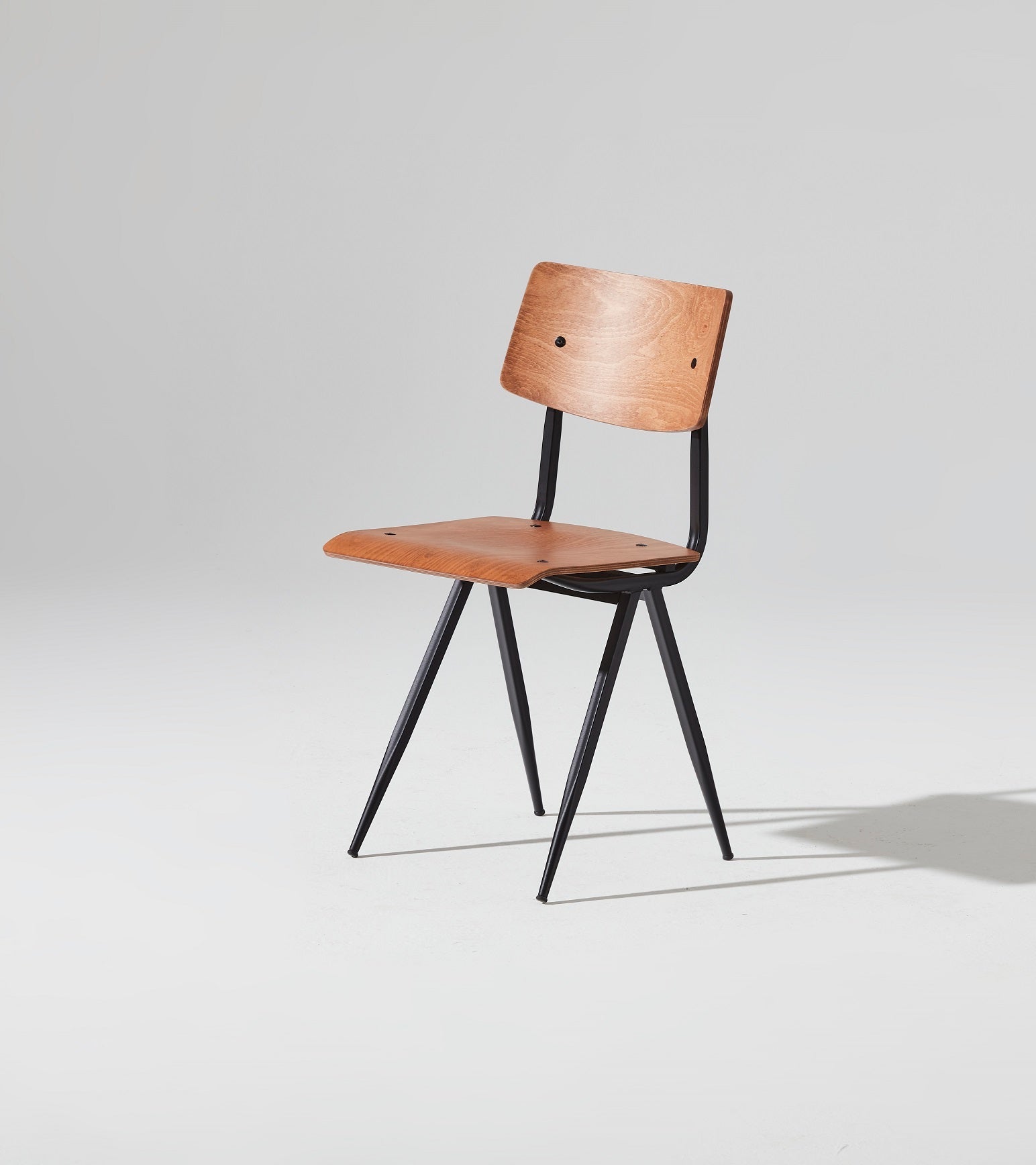 KRAMER CHAIR - Basic Collection Kft.