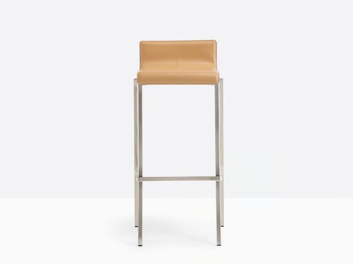 KUADRA 1326/F - Basic Collection Kft.