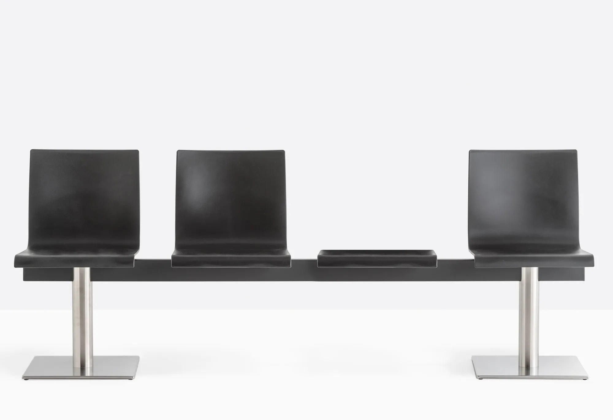 KUADRA XL 2603 / 2606 - Basic Collection Kft.