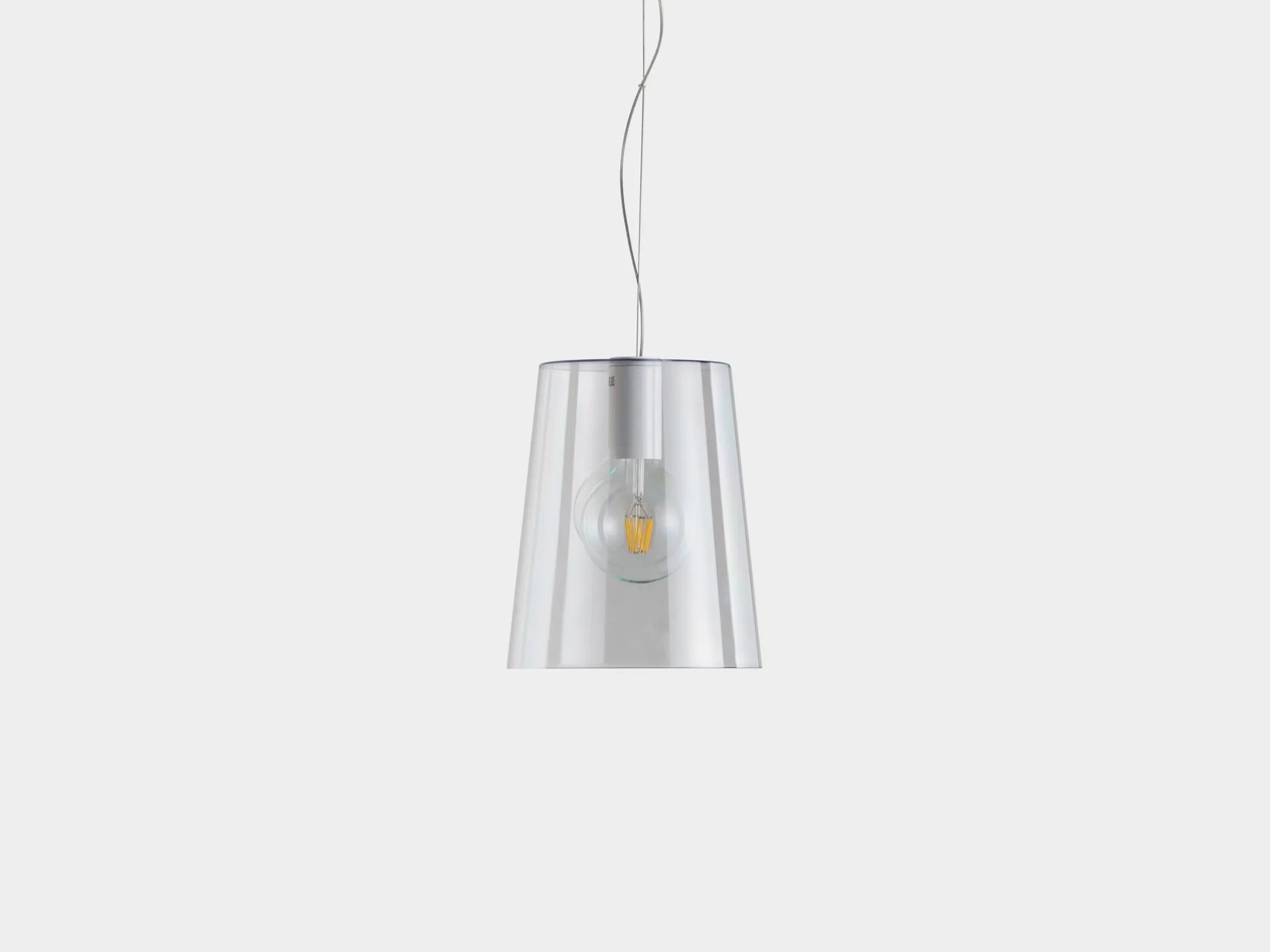 L001S - Basic Collection Kft.