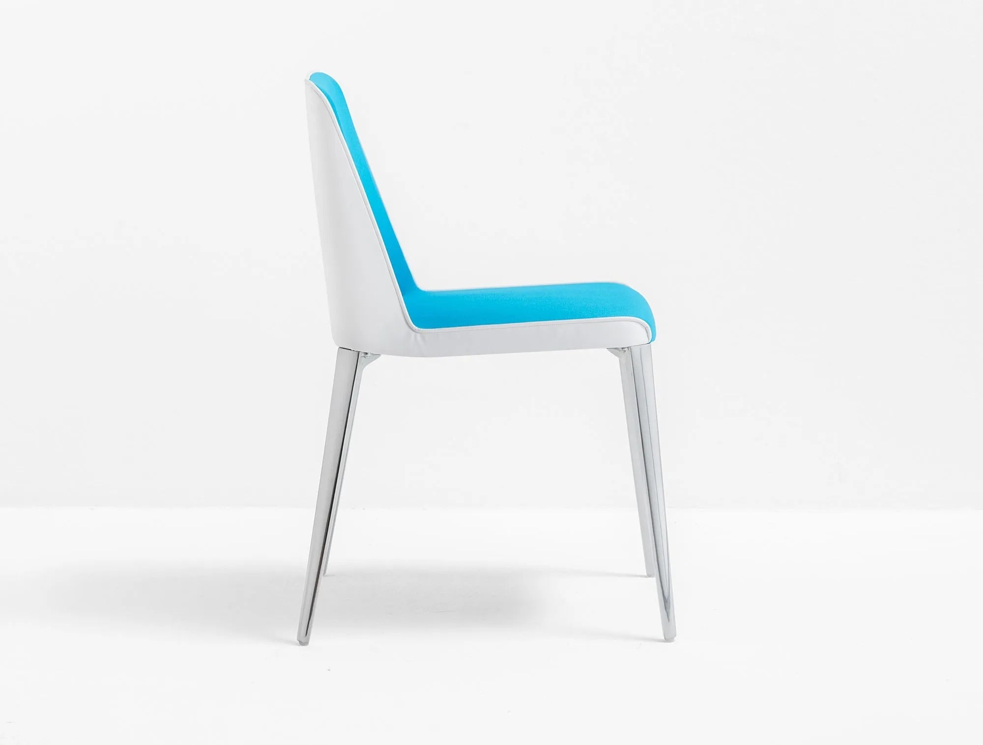 LAJA 880 - Basic Collection Kft.