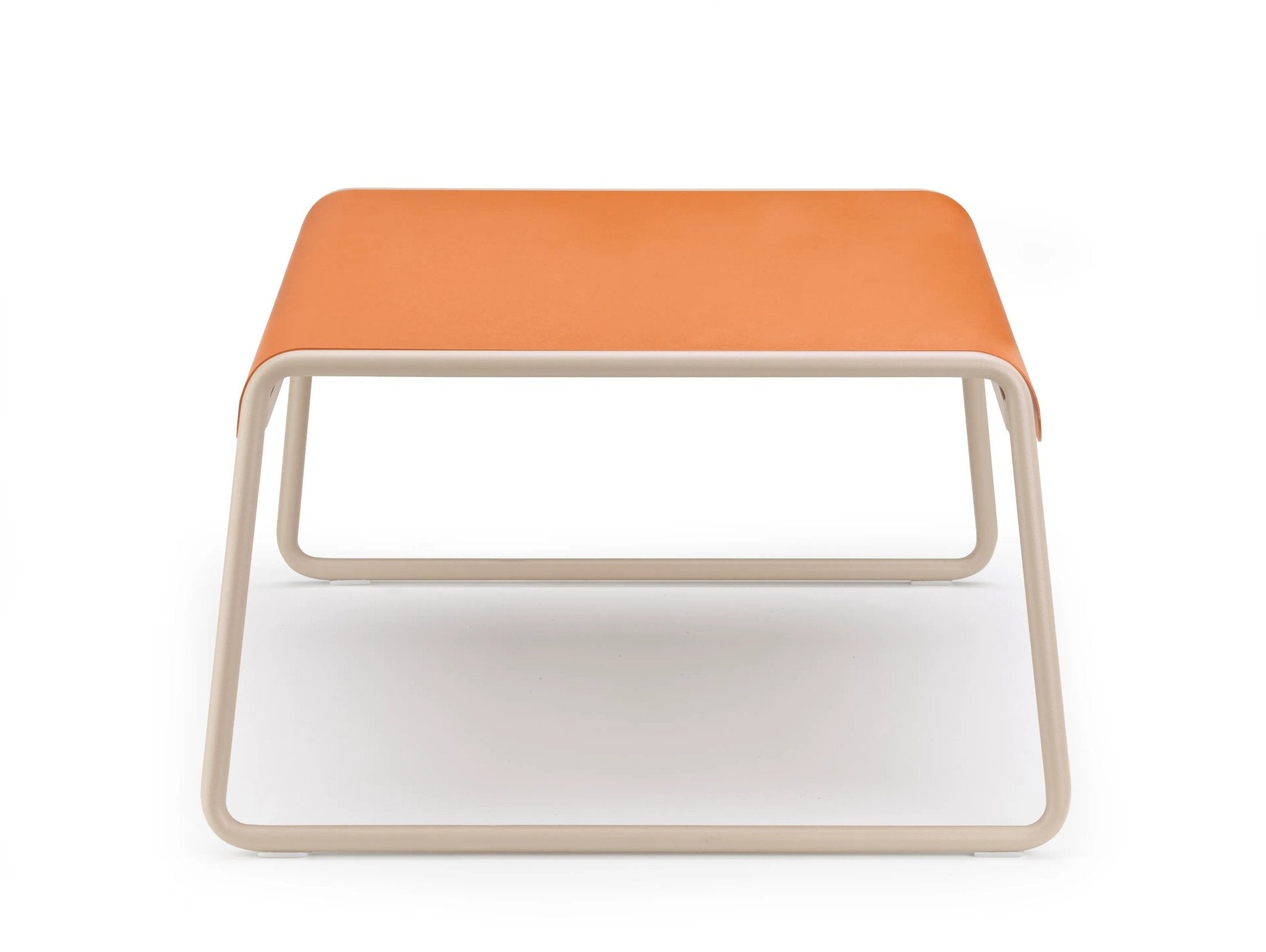 LISA LOUNGE - Basic Collection Kft.