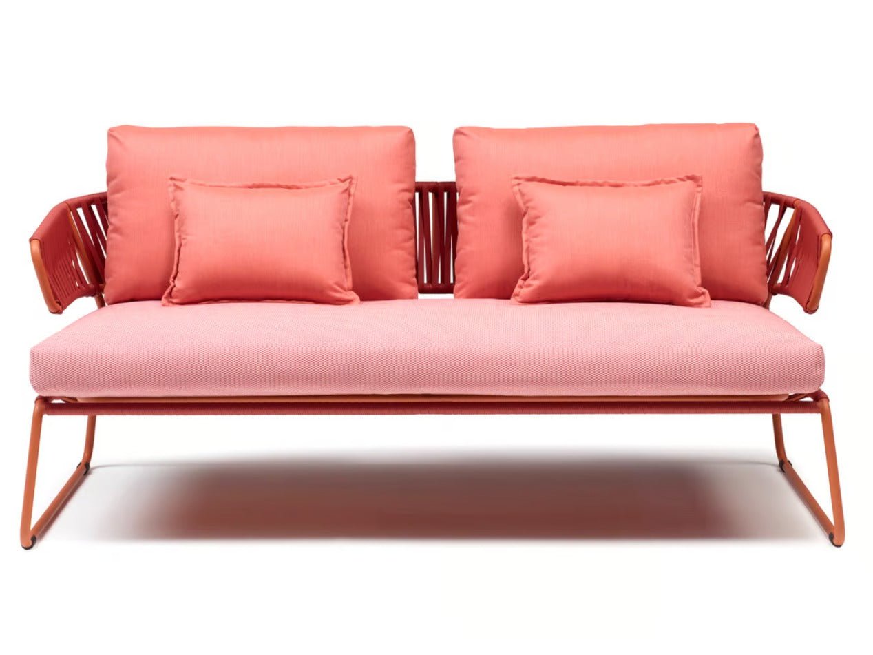 LISA SOFA CLUB - Basic Collection Kft.