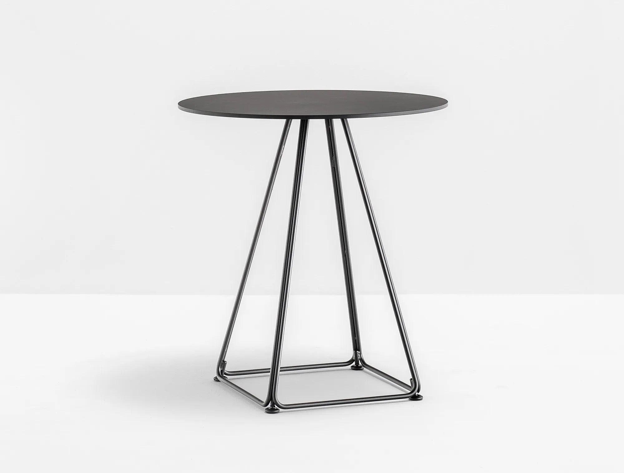 LUNAR 5440 | Round table - Basic Collection Kft.
