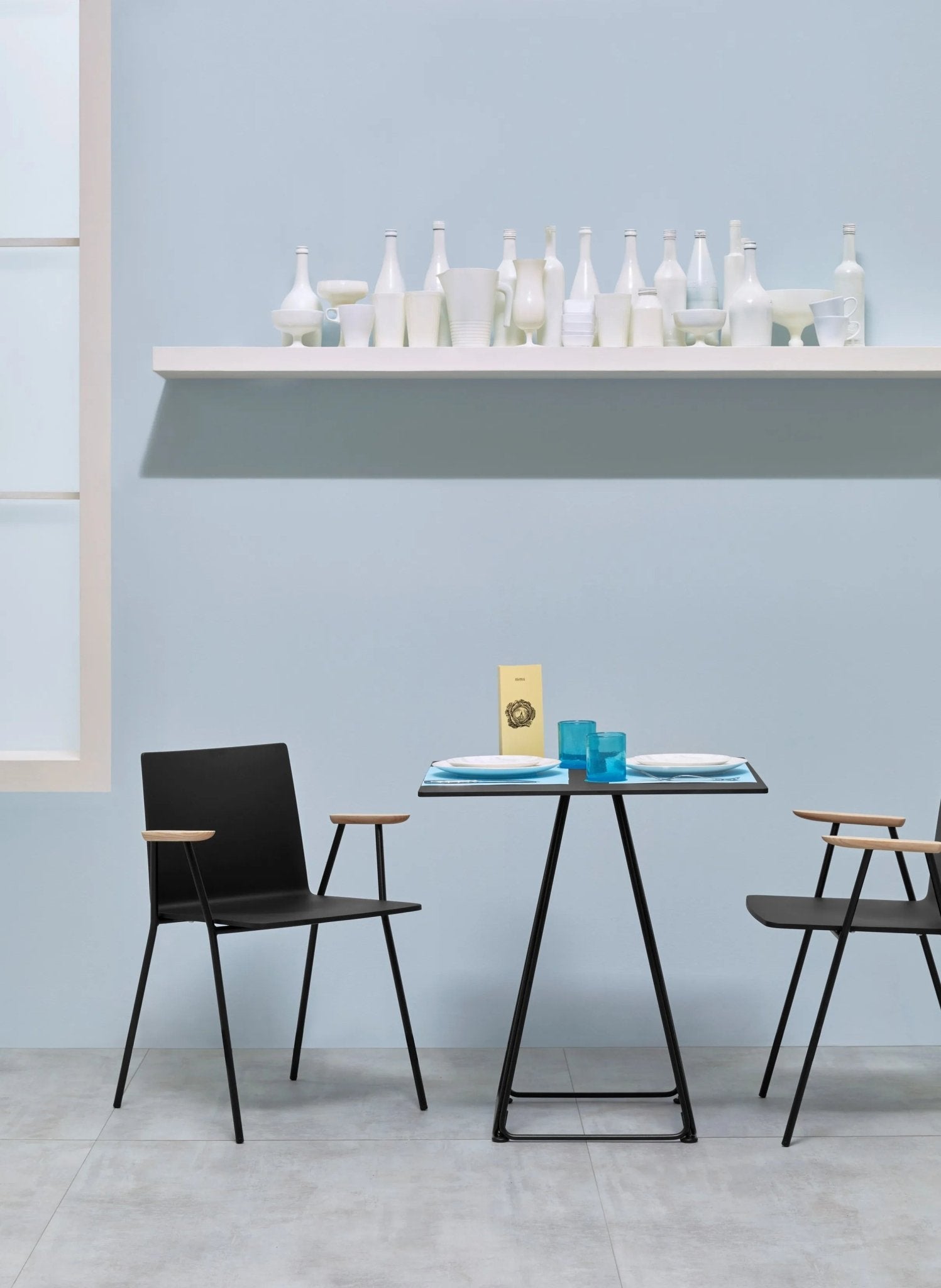 LUNAR 5440 | Round table - Basic Collection Kft.