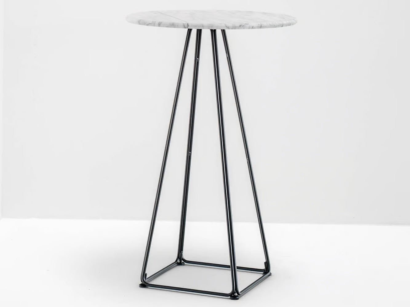 LUNAR 5444 | Round table - Basic Collection Kft.