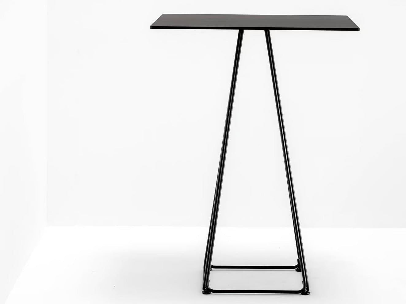 LUNAR 5444 | Square table - Basic Collection Kft.