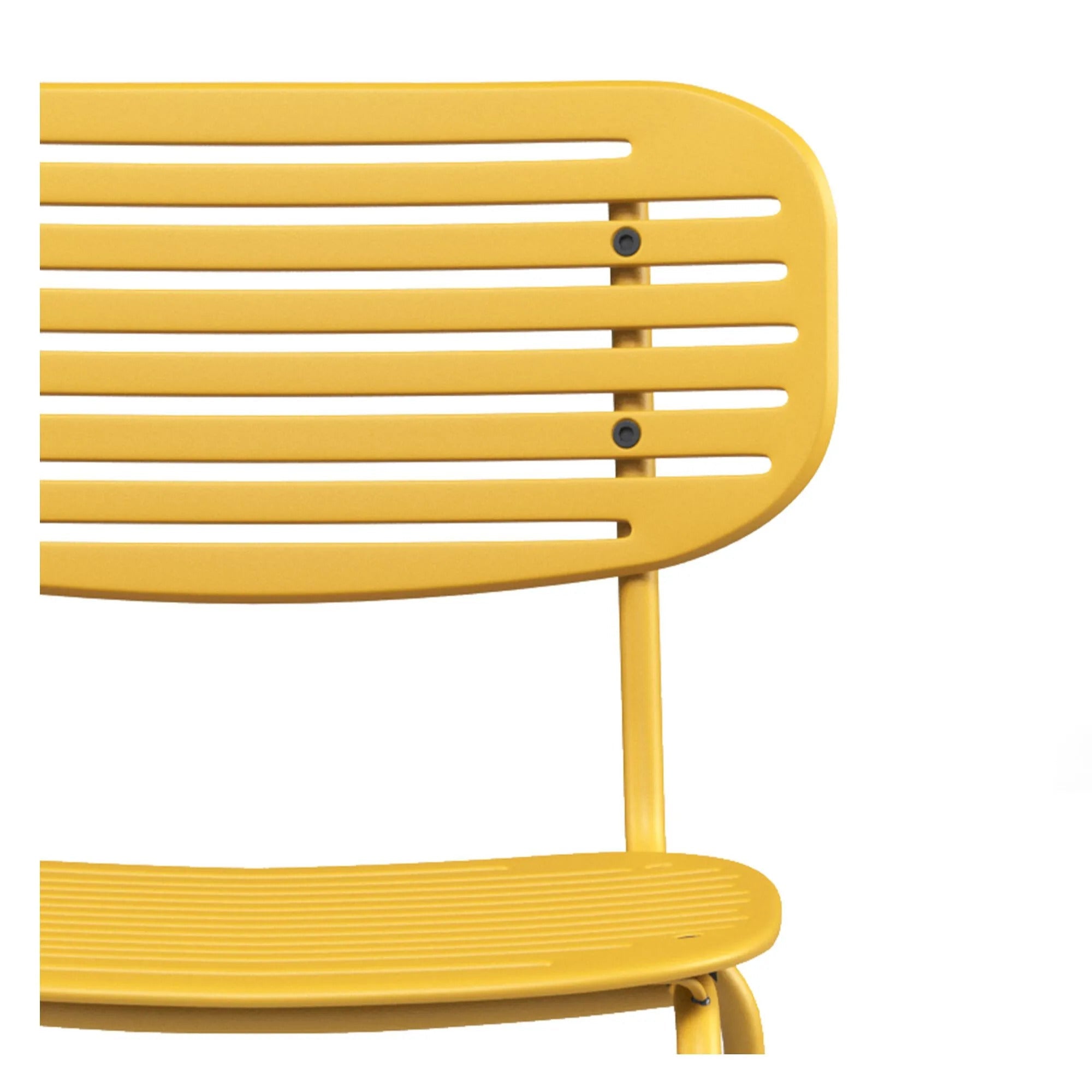 MOM - Basic Collection Kft.