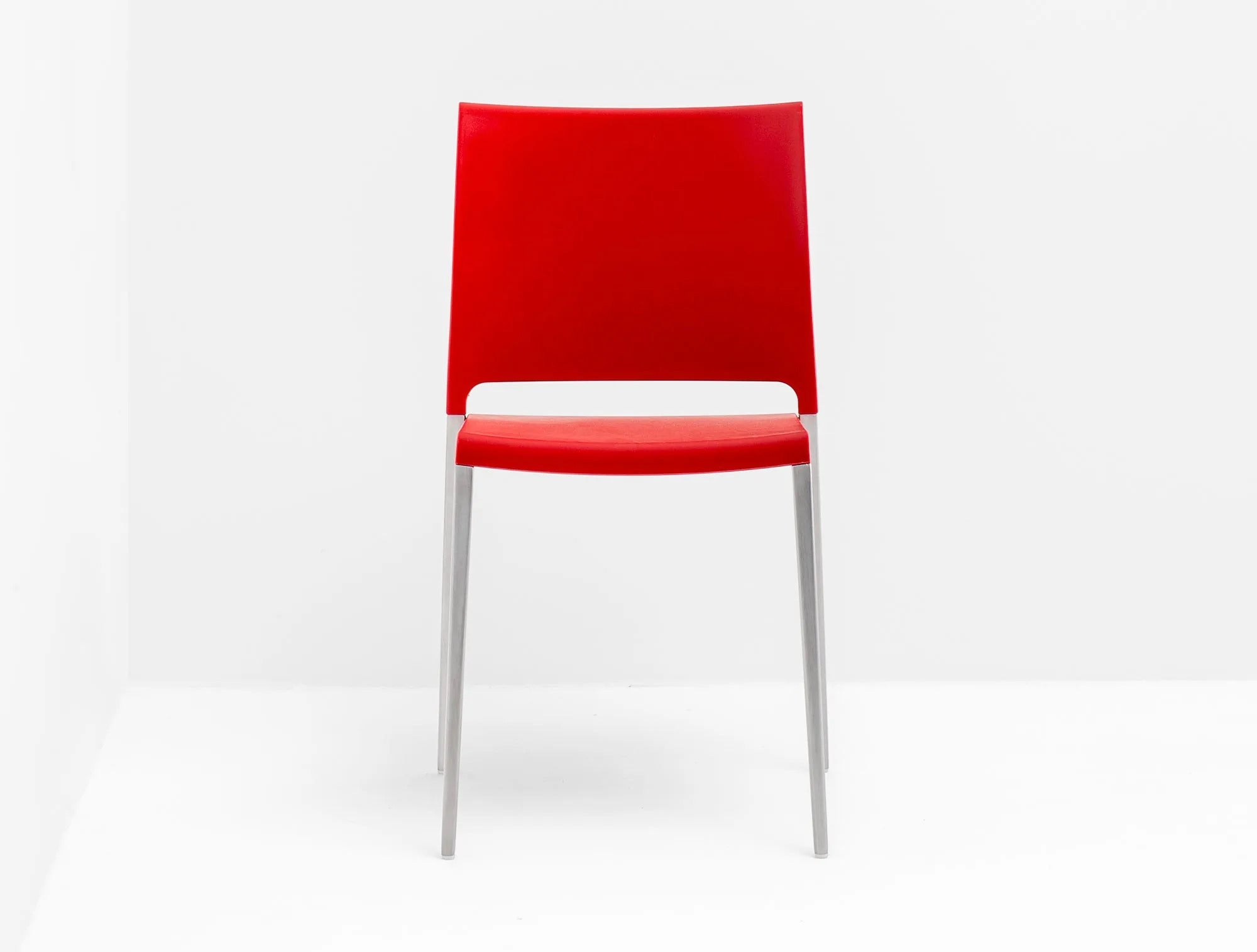 MYA 700 - Basic Collection Kft.
