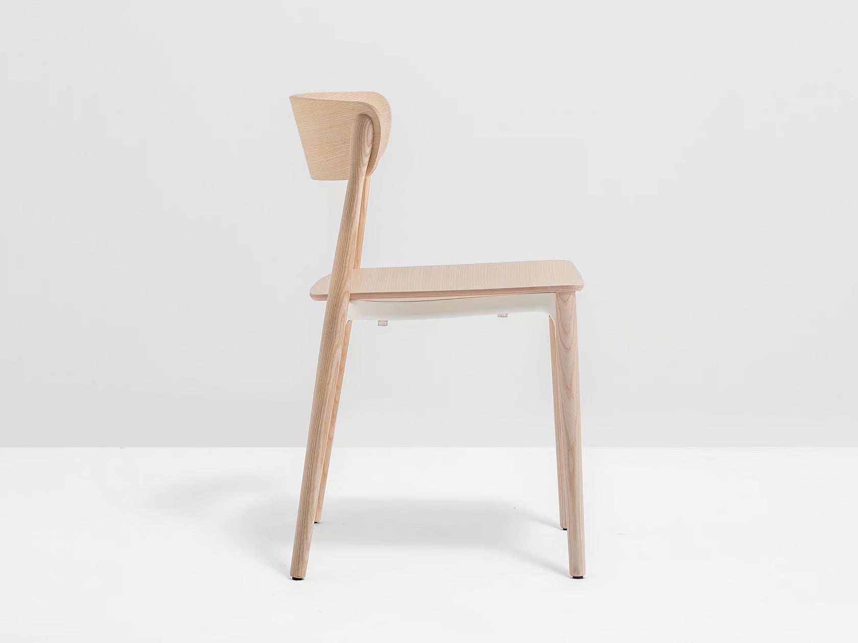 NEMEA 2820 - Basic Collection Kft.