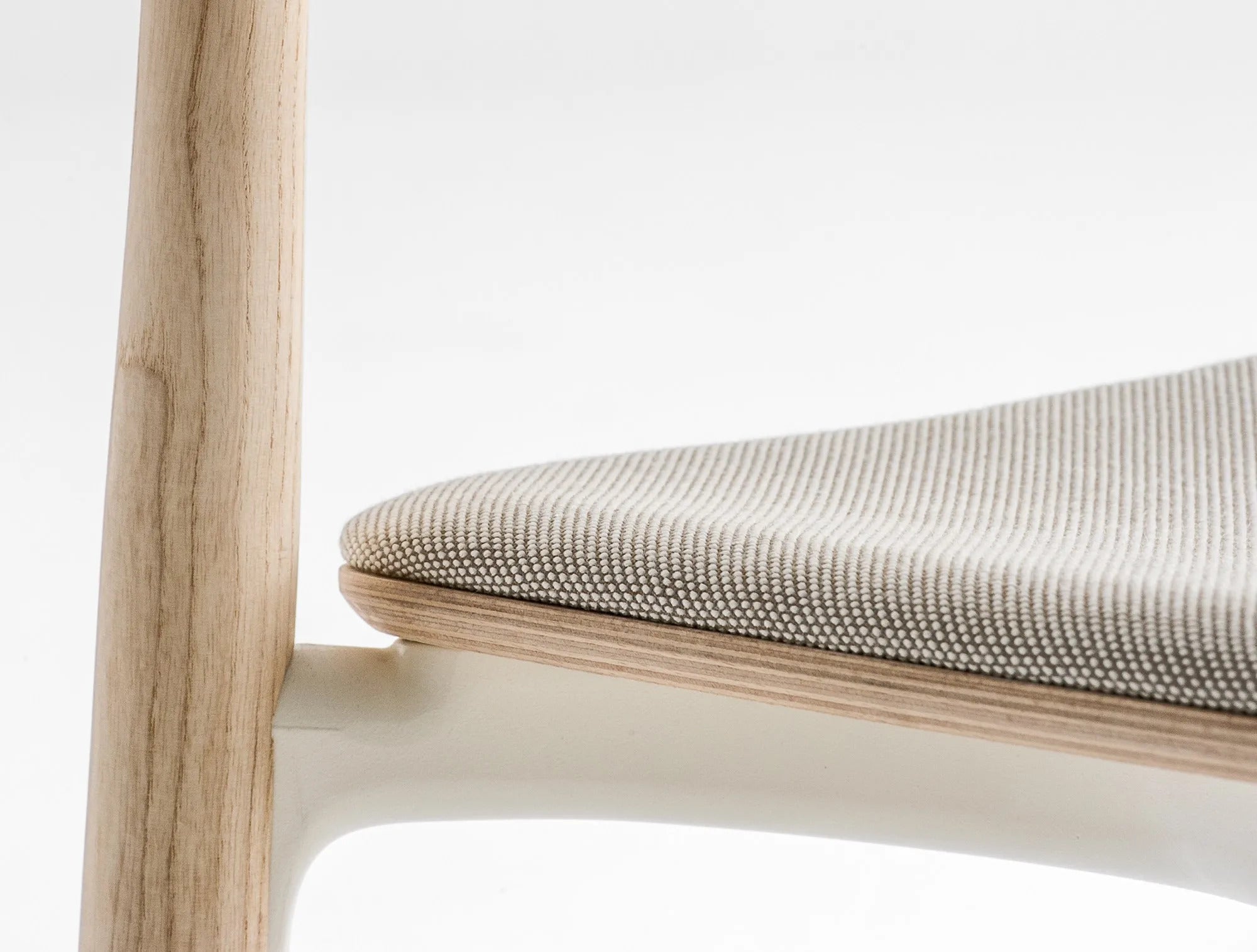 NEMEA 2826 - Basic Collection Kft.