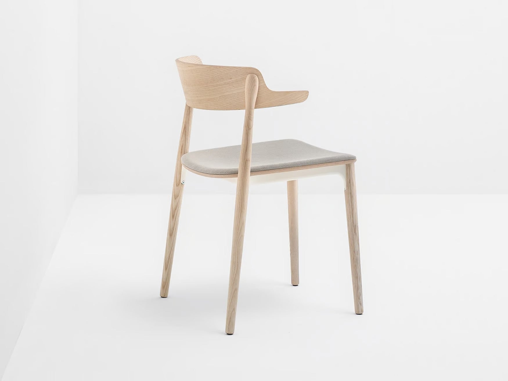 NEMEA 2826 - Basic Collection Kft.