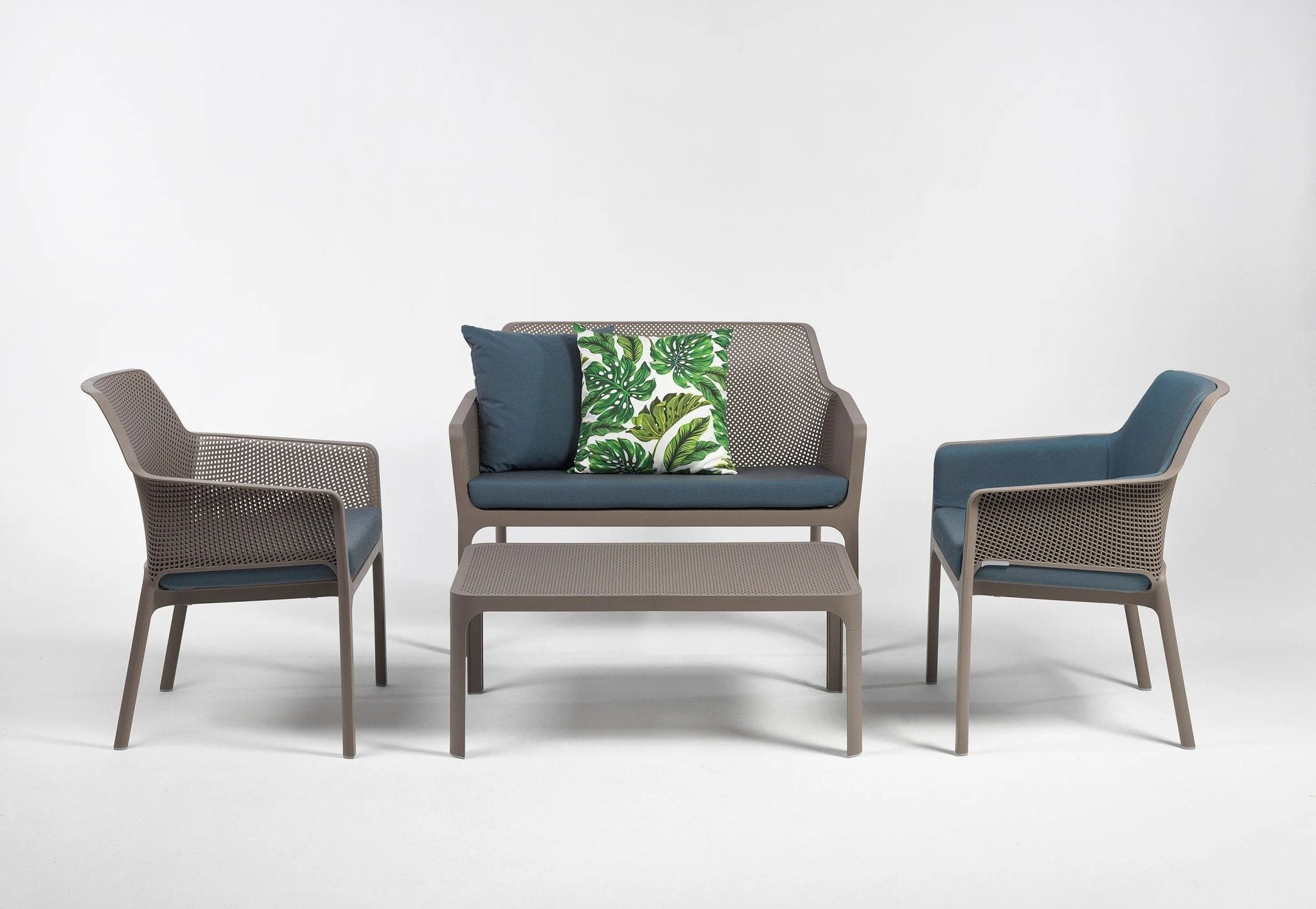 NET TABLE 100 - Basic Collection Kft.