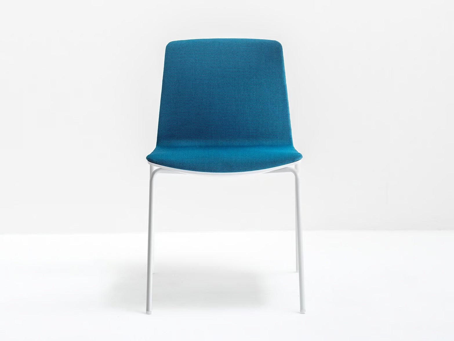 NOA 725 - Basic Collection Kft.