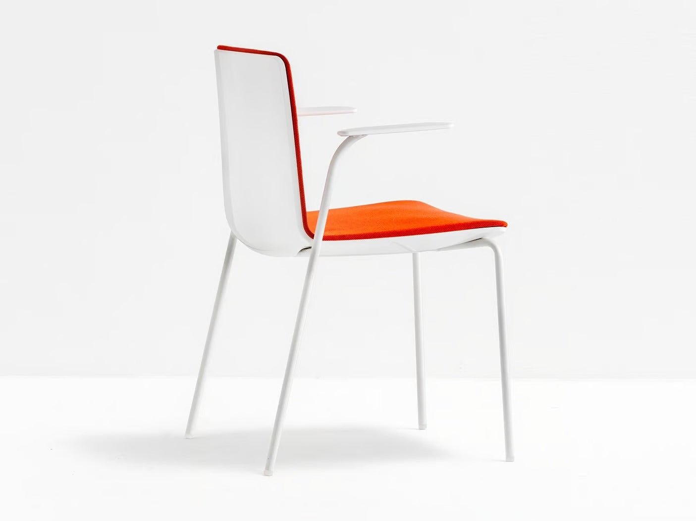 NOA 726 - Basic Collection Kft.