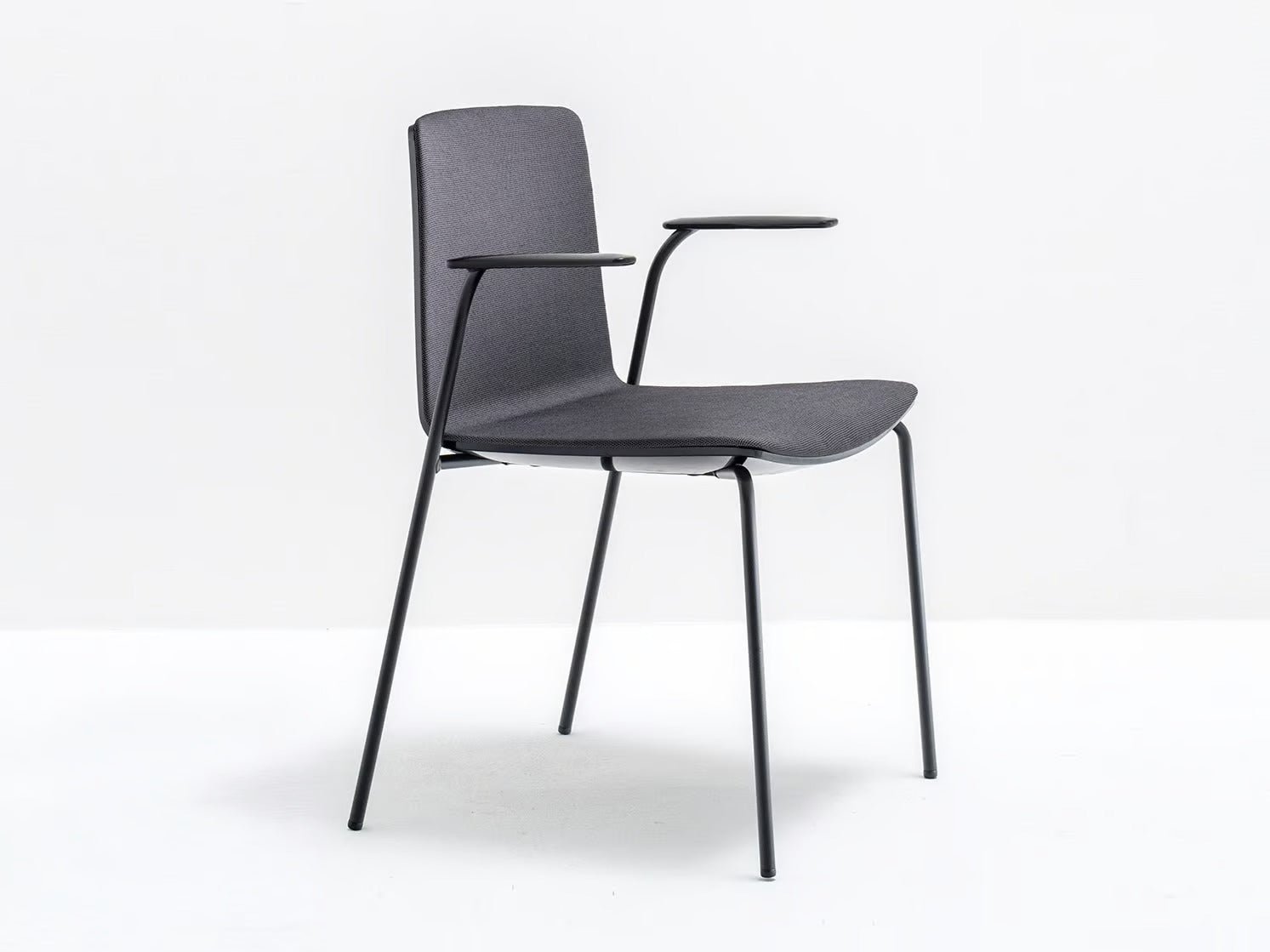 NOA 726 - Basic Collection Kft.