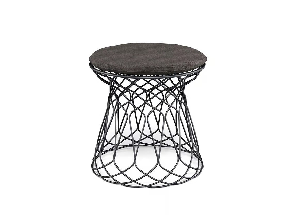 RE - TROUVÉ - Basic Collection Kft.