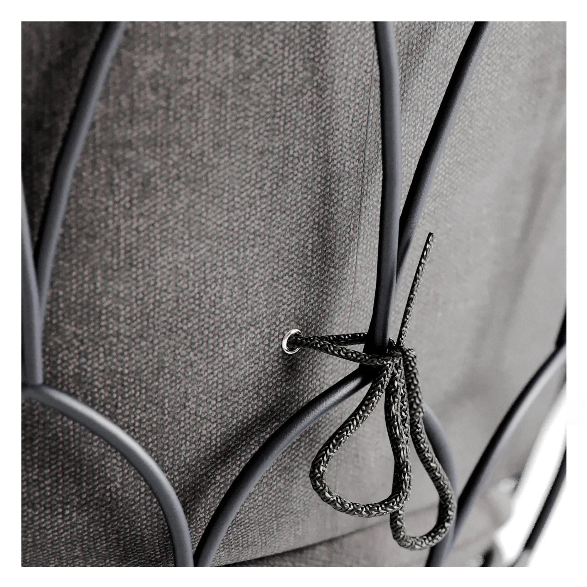 RE - TROUVÉ - Basic Collection Kft.