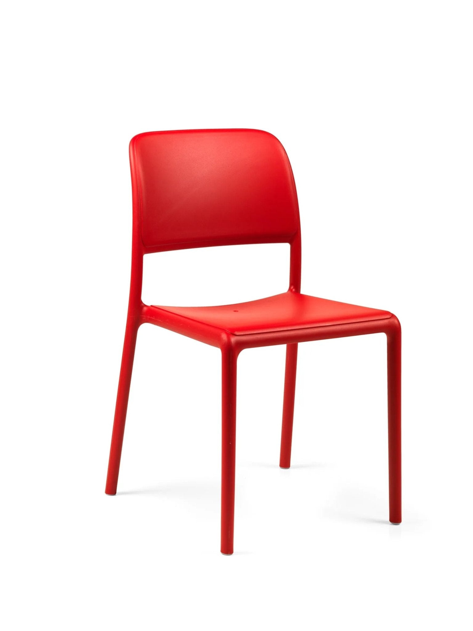 RIVA BISTROT - Basic Collection Kft.