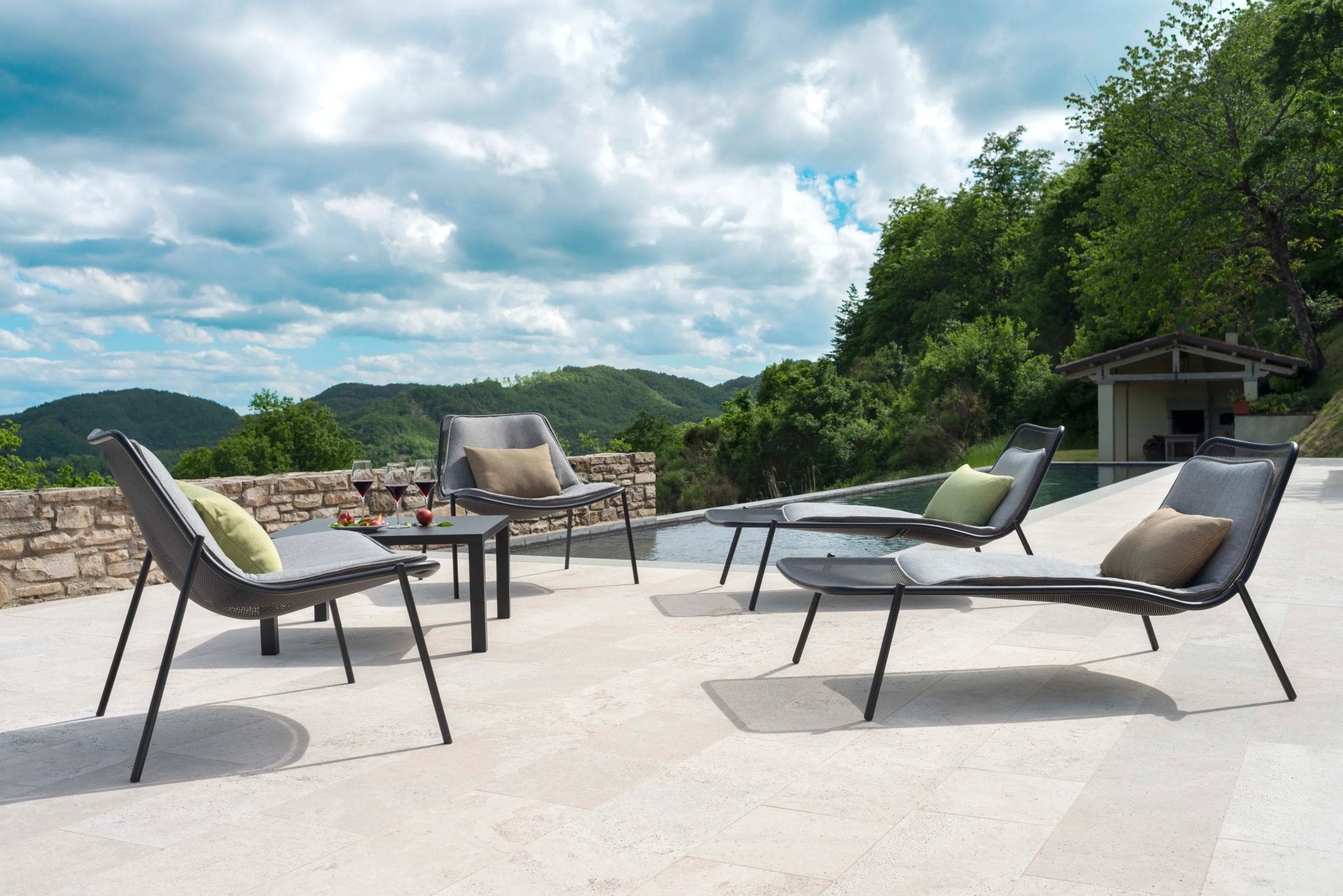 ROUND - Basic Collection Kft.