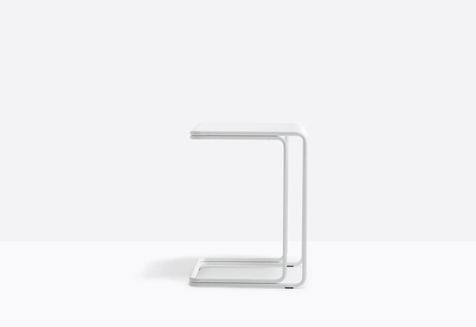 SIDE TABLE - Basic Collection Kft.