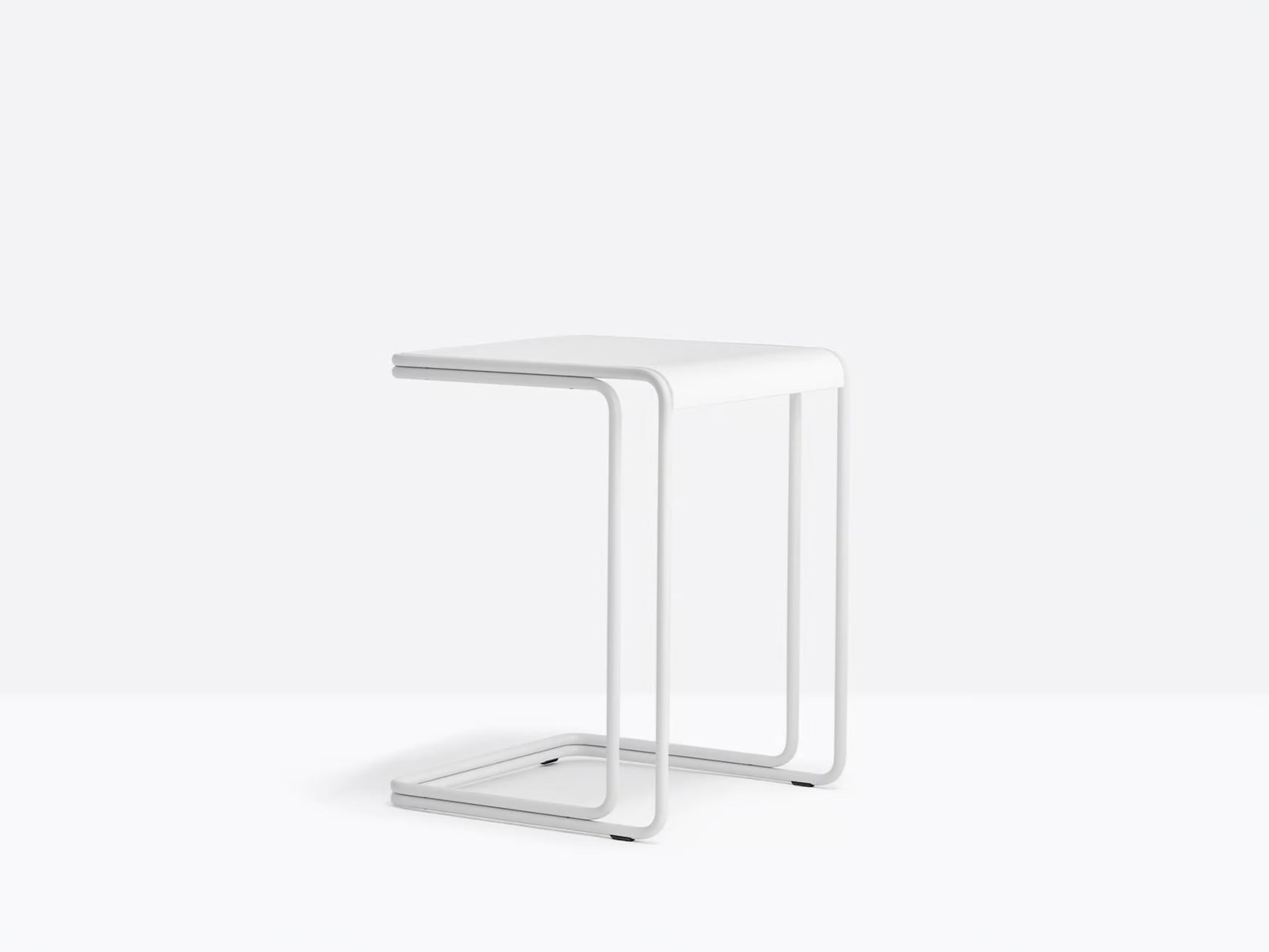 SIDE TABLE - Basic Collection Kft.