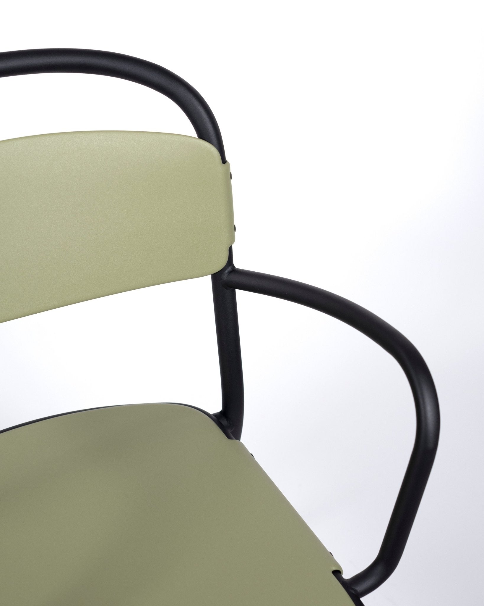 Skol armchair - Basic Collection Kft.