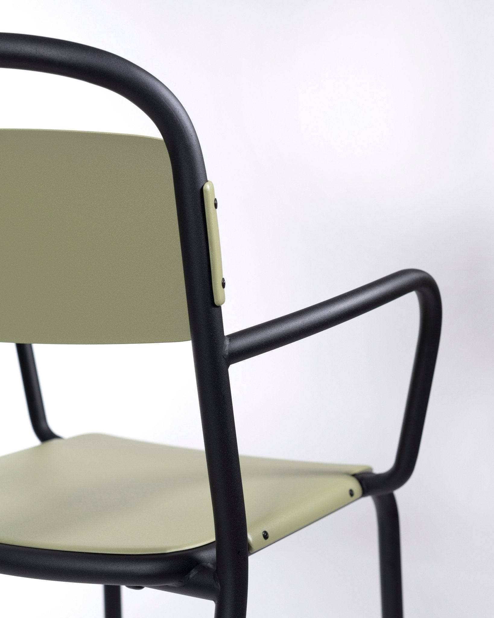 Skol armchair - Basic Collection Kft.