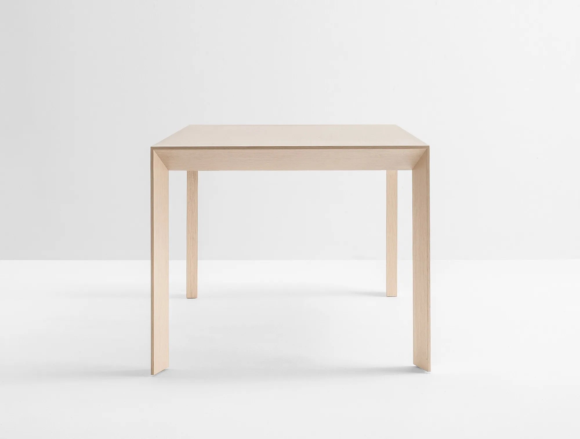 SURFACE - Basic Collection Kft.