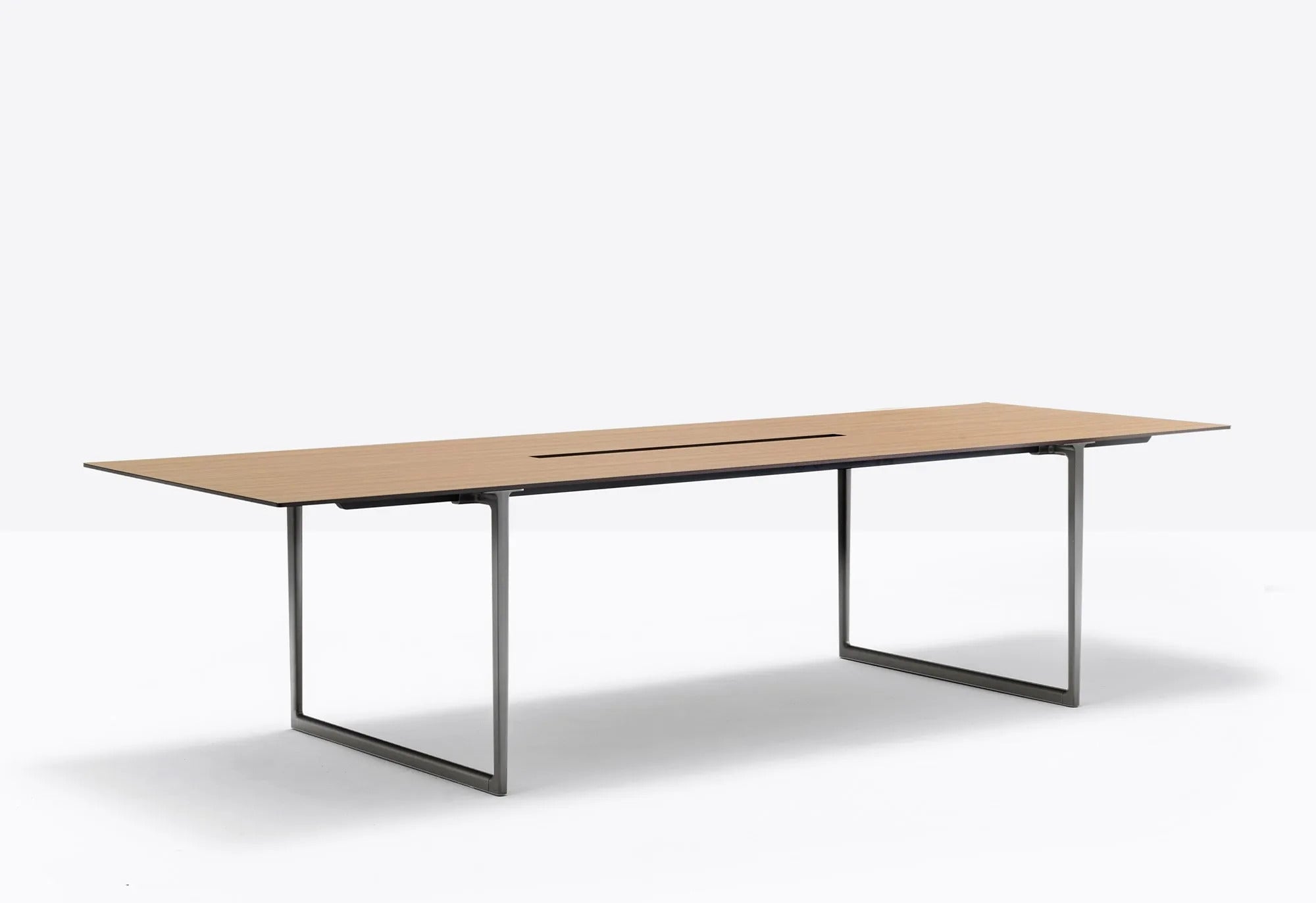 TOA TABLE CC - Basic Collection Kft.